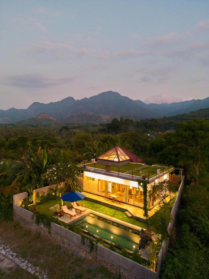 Villa Ambara Sumberkima Banyuwedang Zewnętrze zdjęcie
